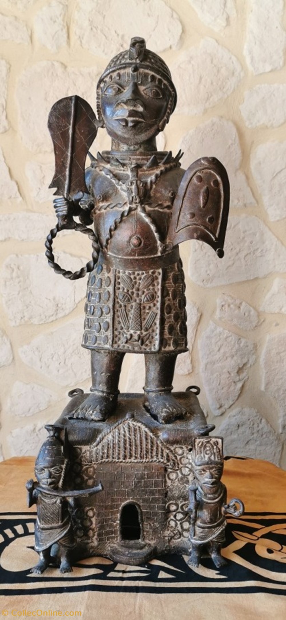Statue alliage bronzier benin art antiquites africain bronzes statue alliage bronzier benin