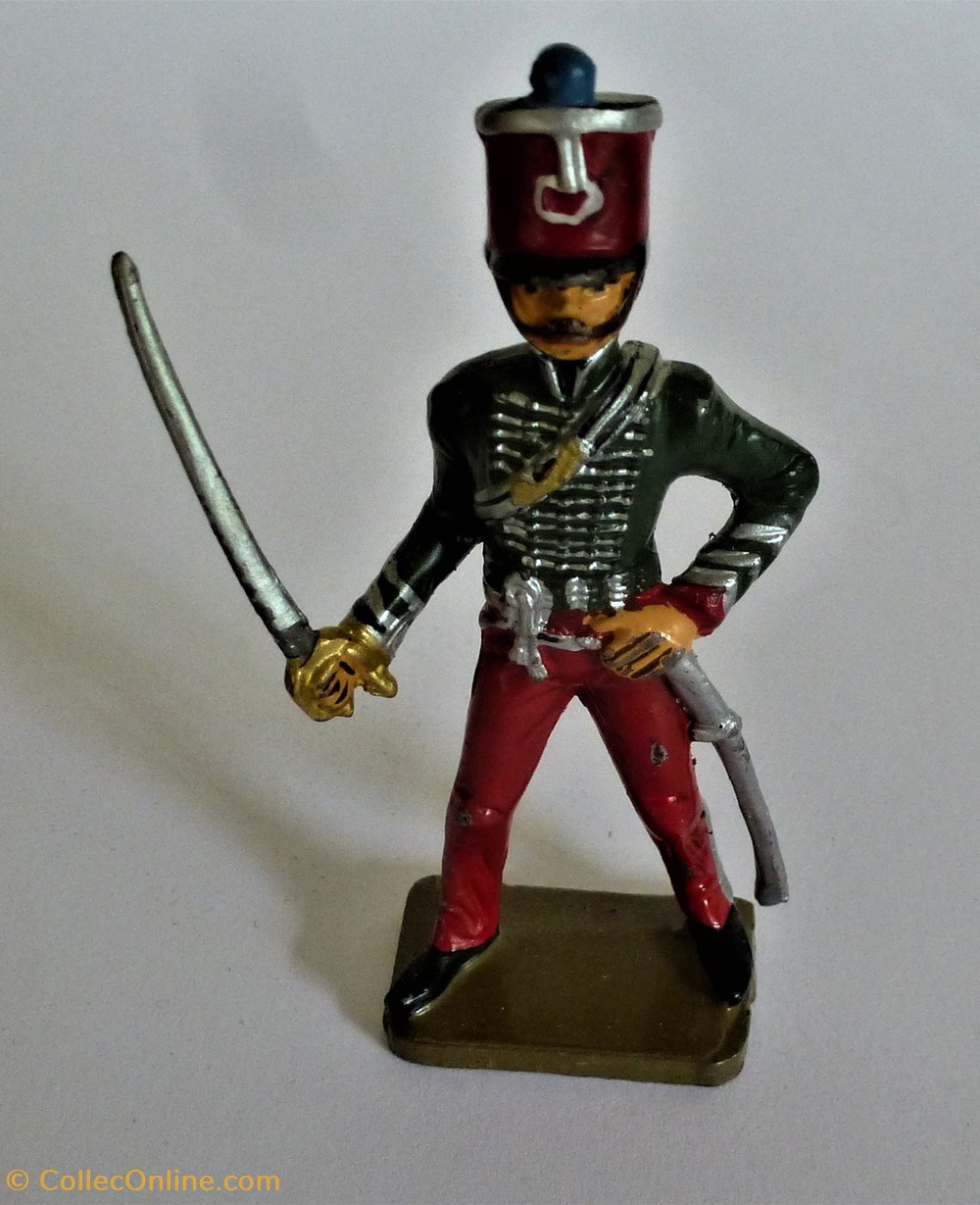 Lieutenant Chasseur du 2ème Régiment de Ligne (Guerre Napoléonienne) figurines historiques lieutenant chasseur du 2eme regiment de ligne guerre napoleonienne