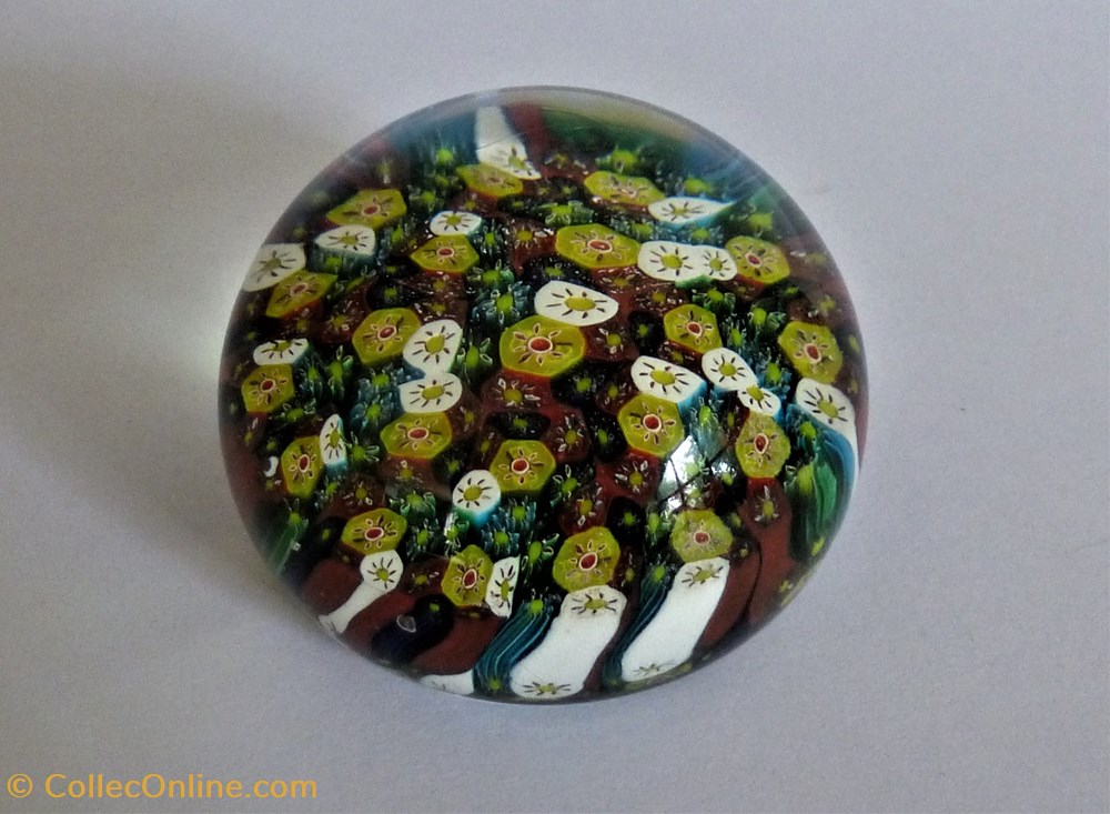 art de la table argenterie objets en verre paperweights millefiori