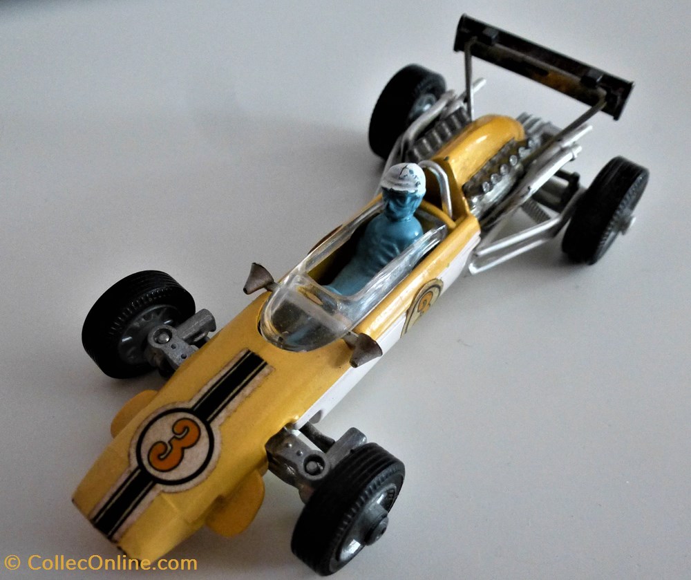 Cooper Maserati F1 Driver Controlled Steering N°159 3 modeles reduits voitures cooper maserati f1 driver controlled steering n 159