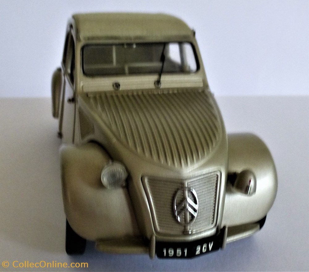 Franklin Mint-Citroën 2 CV 1951 2 modeles reduits voitures franklin mint citroen 2 cv 1951
