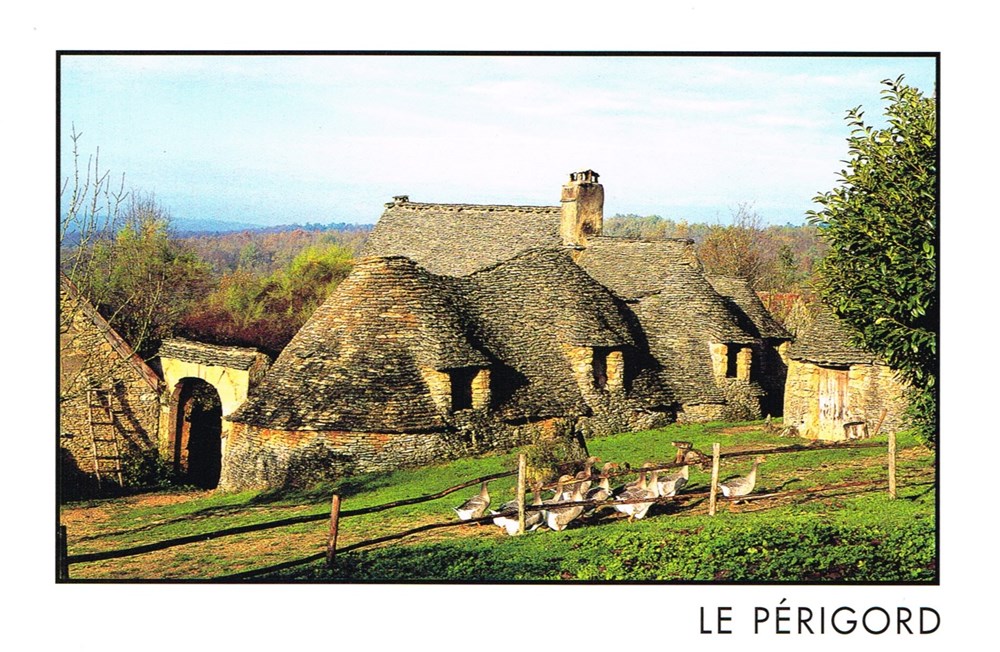 France-Le Périgord-Les cabanes du Breuil cartes postales france le perigord les cabanes du breuil