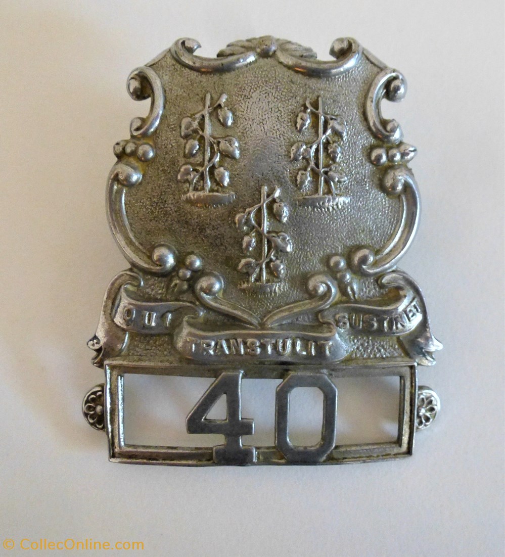 militaria medailles insignes badge metallique de police us norwalk connecticut