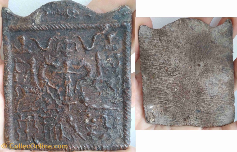 Plaquette "thraco-mithriaque" en plomb, ERTL F-01 2 art antiquites archeologie europe plaquette thraco mithriaque en plomb ertl f 01