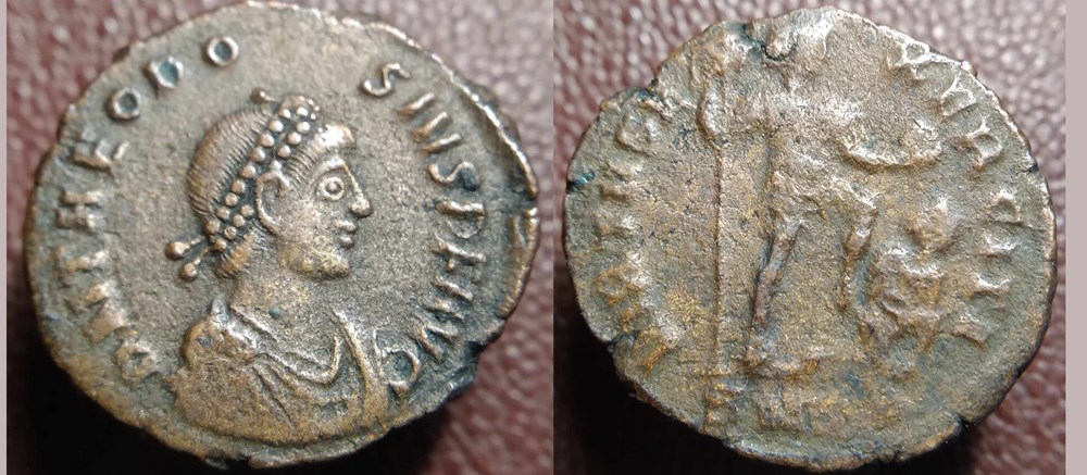 monnaies antiques romaines imperiales et republicaines theodose majorina ae2 virtvs exerciti cyzique