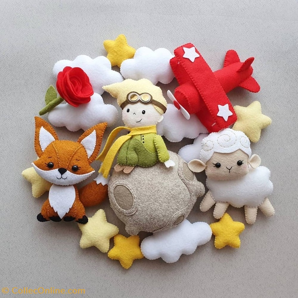 Mobile en feutrines divers decorations magnets autocollants mobile en feutrines