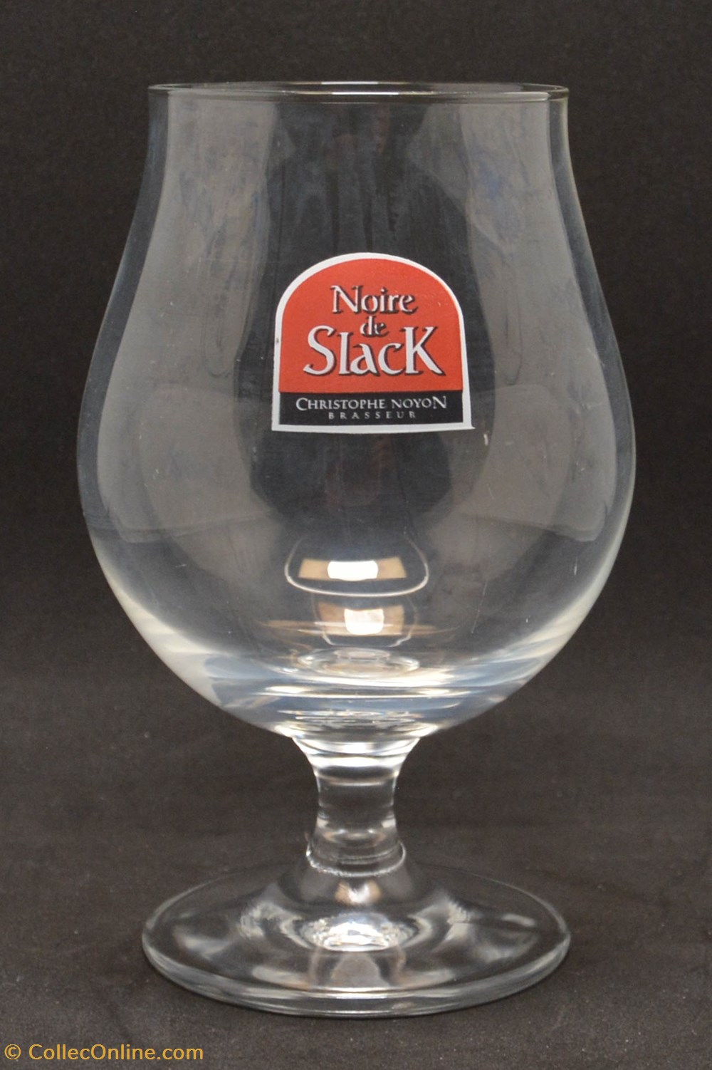 Noire de Slack art table argenterie bistrot alimentation verres noire de slack