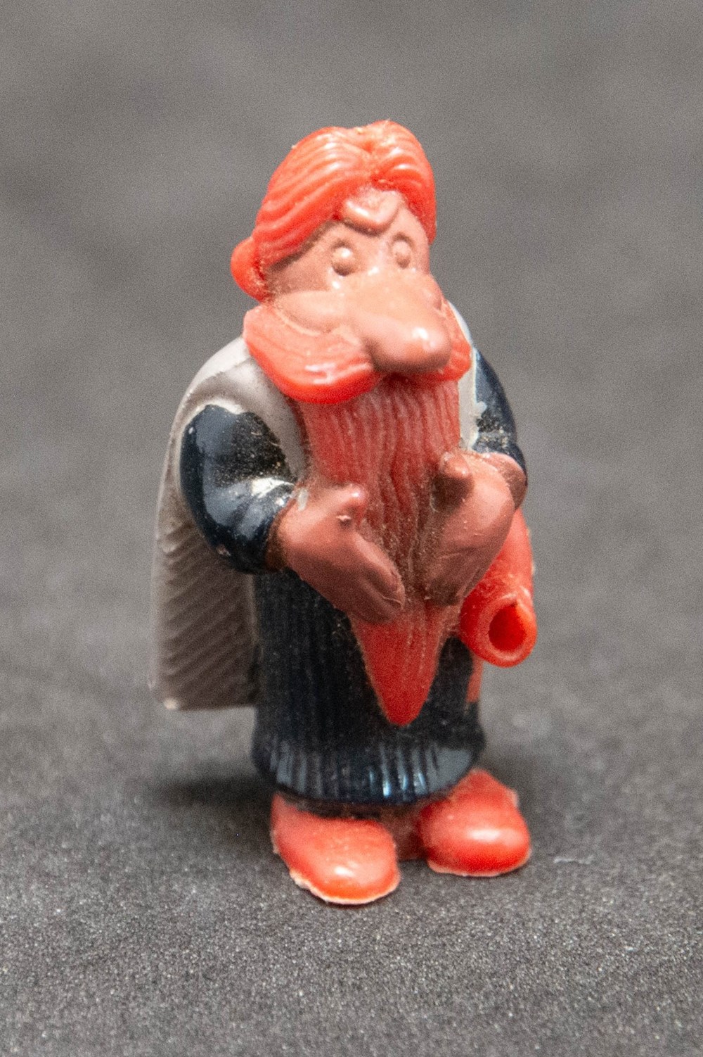 Bonbons Dupont d'Isigny - 1969 - 17 - Rouge - Druide (repeint) figurines bonbons dupont isigny 1969 17 rouge druide repeint
