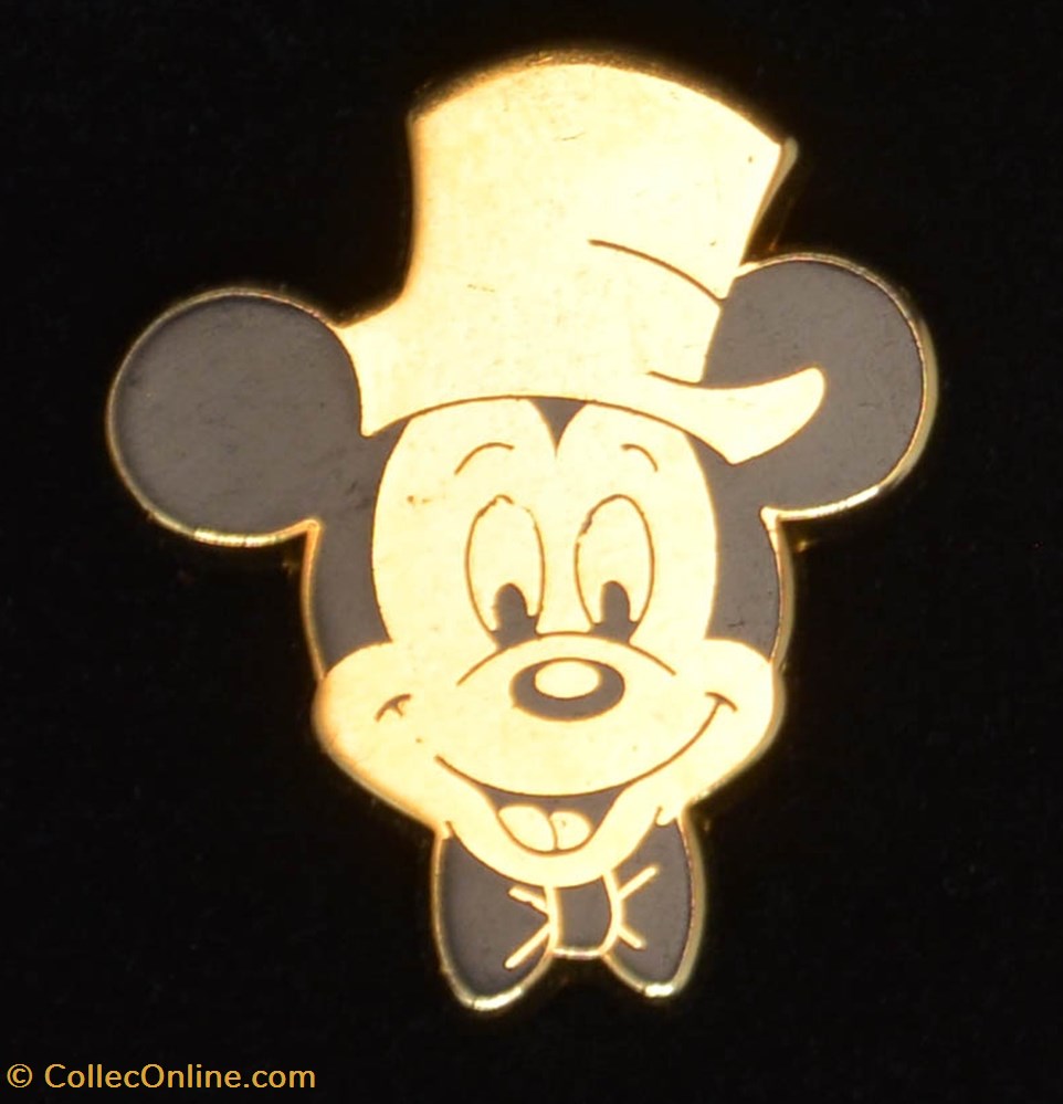 diver pin mickey 01
