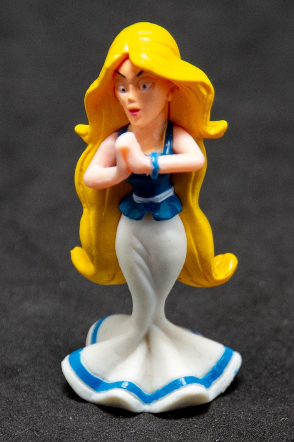 SPAR - 2013 - Figurine - Falbala figurines spar 2013 figurine falbala