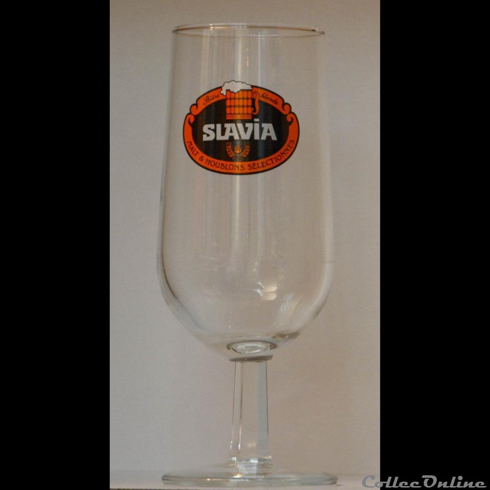 Slavia - 02 bistrot alimentation verre biere slavia 02