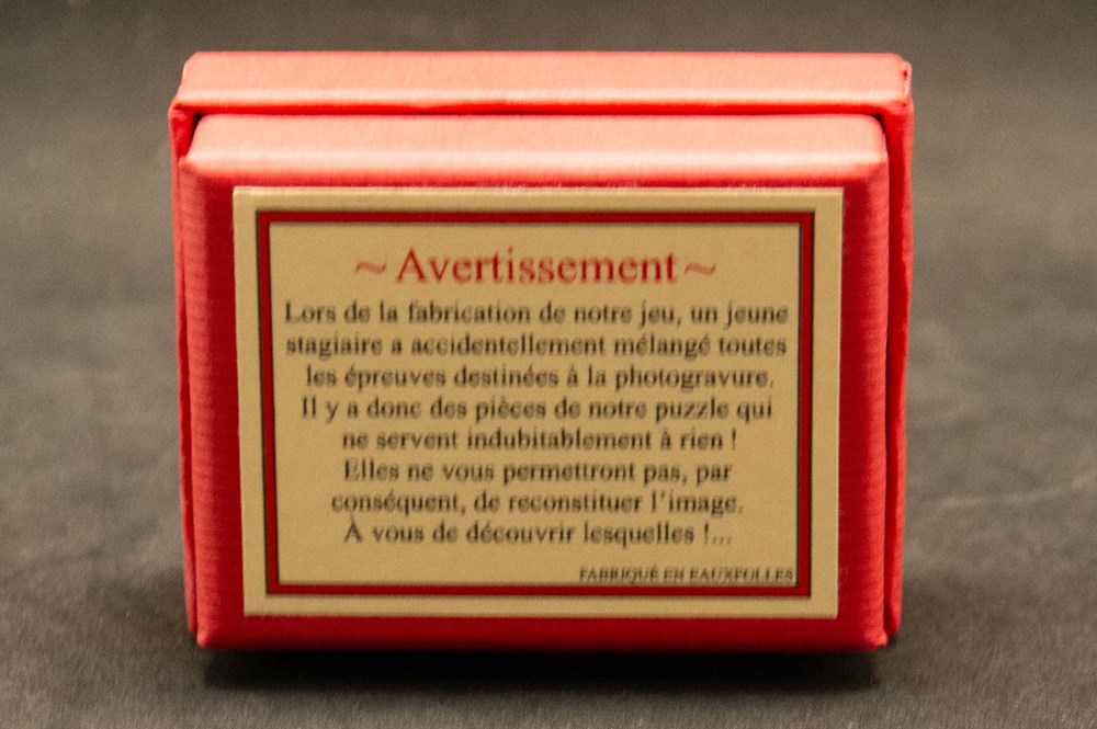 Carte de voeux - 2024 - Le puzzle diabolique (rouge) figurines carte de voeux 2024 le puzzle diabolique rouge