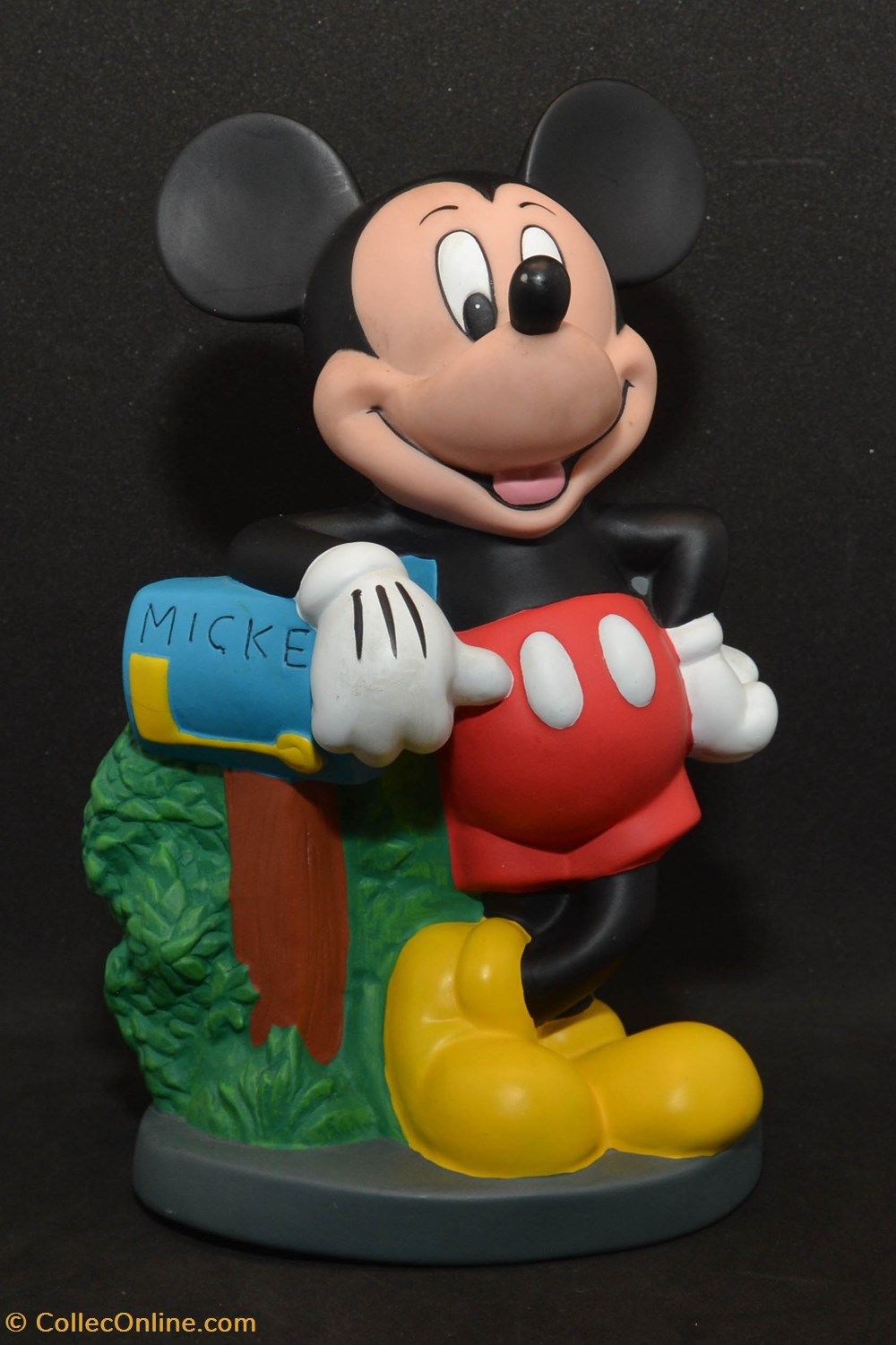 divers boites en tole tirelire mickey
