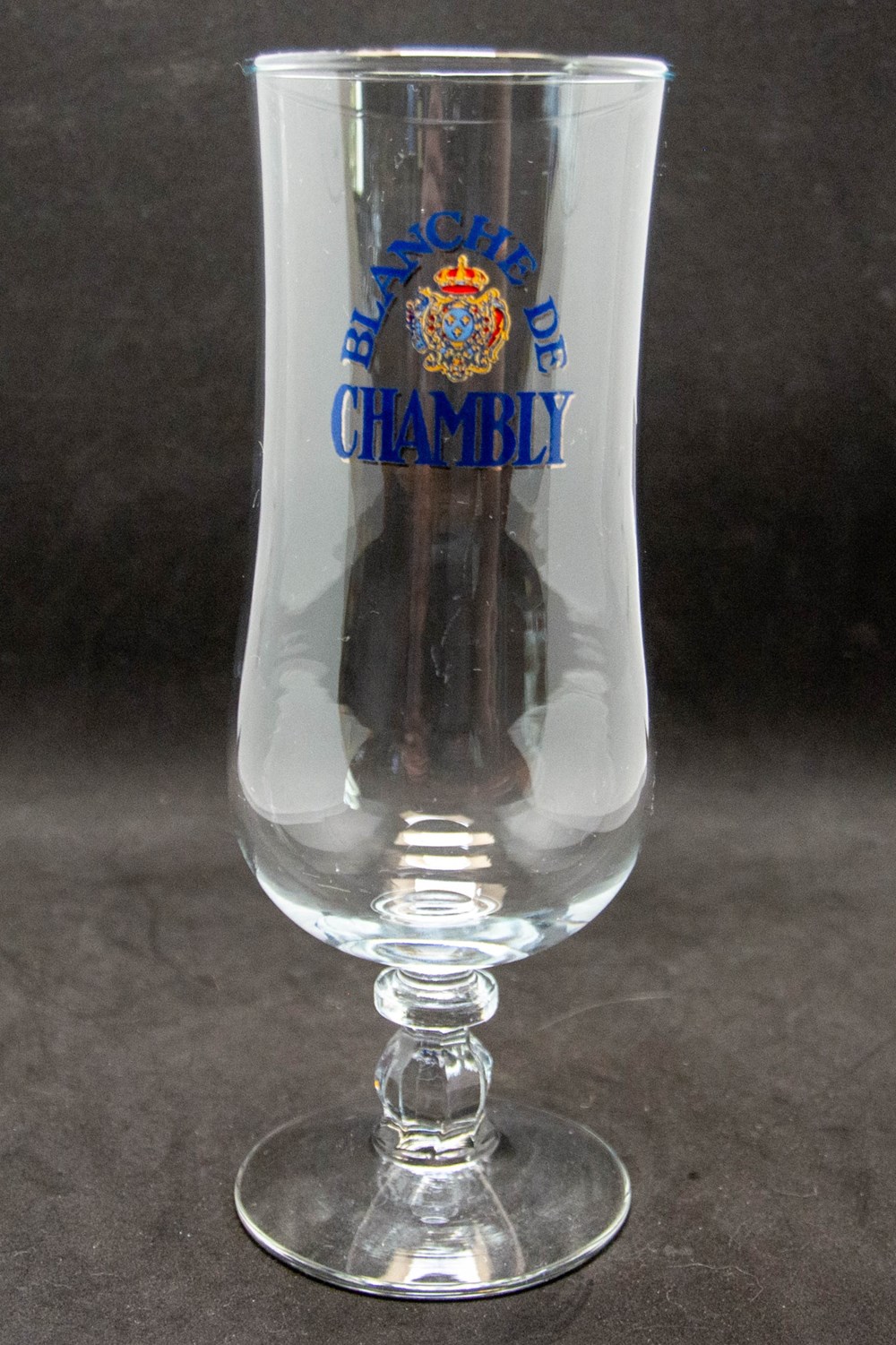 Blanche de Chambly art table argenterie bistrot alimentation verres blanche de chambly