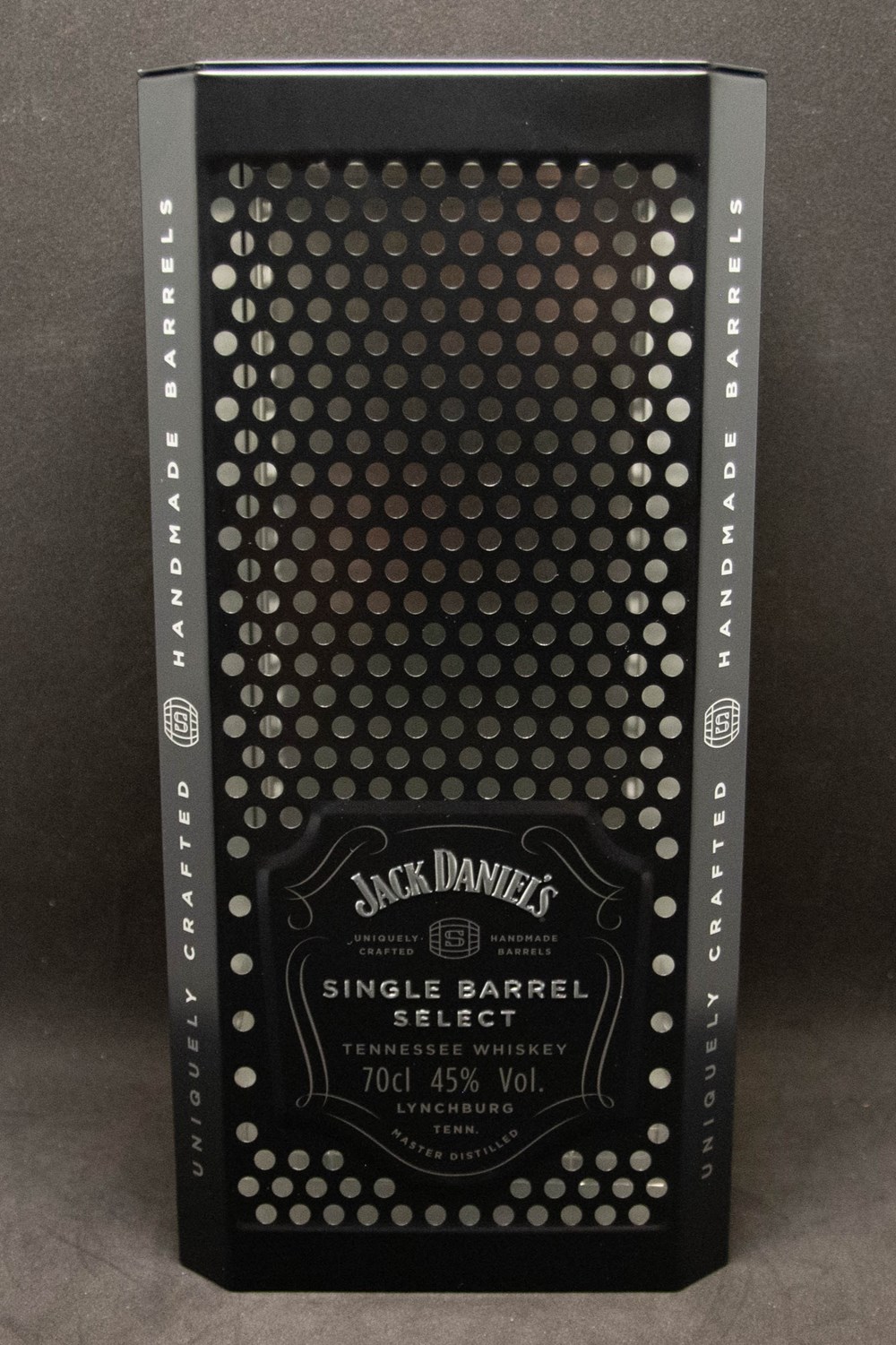 Jack Daniel's - Single barrel - Metal Box 02 art de la table argenterie bistrot alimentation bouteilles jack daniel s single barrel metal box 02