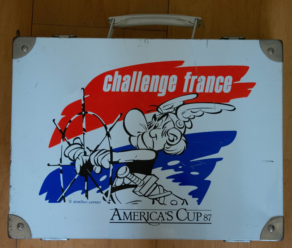 Valise métal - 1987 - Challenge France America's Cup divers valise metal 1987 challenge france america s cup