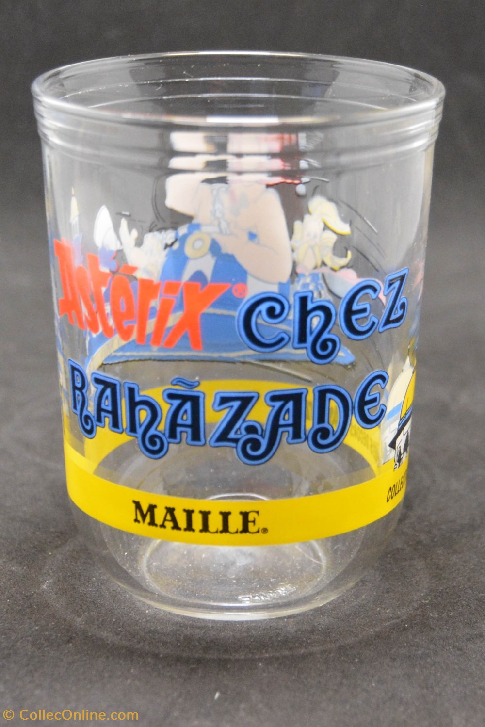Série 029 - 1999 - Maille - n°1 - Astérix chez Rahazade art la table argenterie verres serie 029 1999 maille n 1 asterix chez rahazade