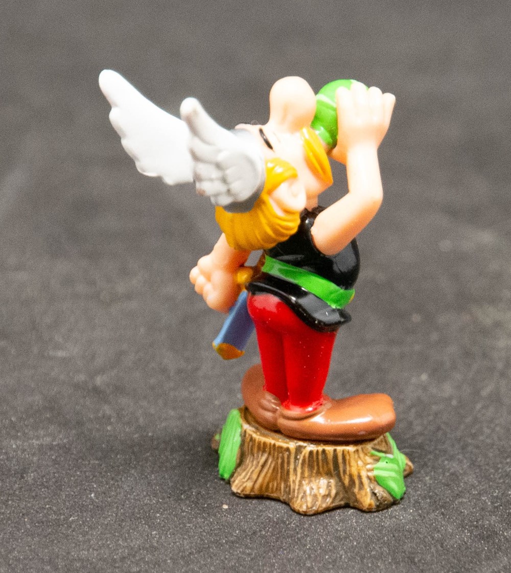 Série 03 - Astérix et les romains - 2003 - 07 - Astérix (Version allemande) figurines serie 03 asterix et les romains 2003 07 asterix version allemande