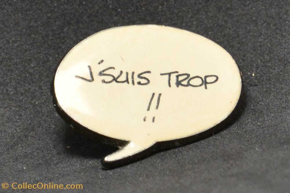 divers pin badges corner suis trop