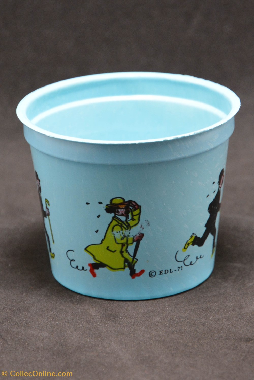 Pot à glace - OLA - 1969 - Version bleu + cuillère divers pot a glace ola 1969 version bleu cuillere