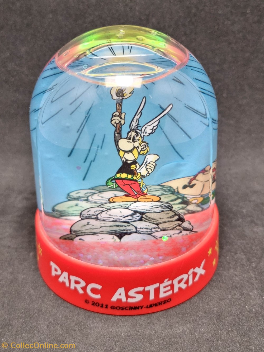 divers boule a neige parc asterix 2011 02