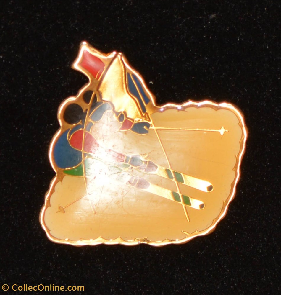 diver pin mickey 12