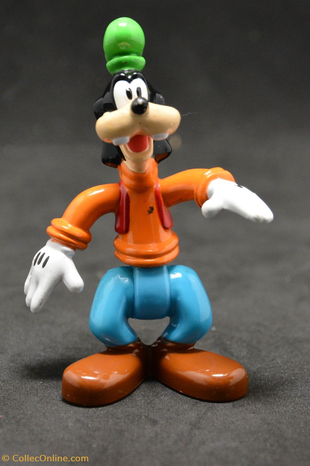 divers boites en tole figurine dingo