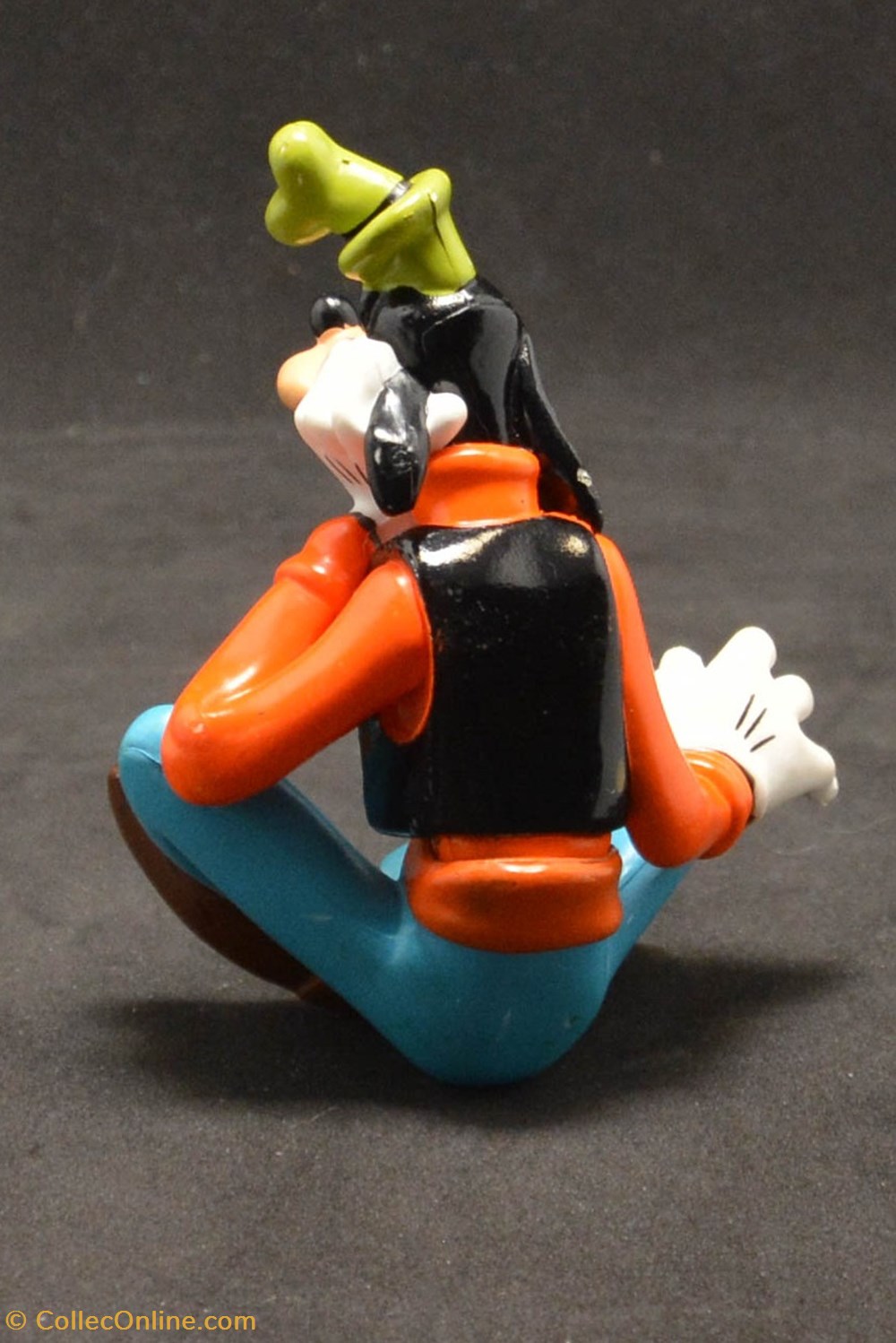 divers boites en tole figurine dingo