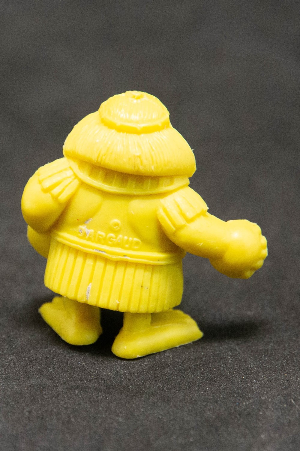 Bonbons Dupont d'Isigny - 1969 - 30 - Jaune - Comandant de galère égyptienne figurines bonbons dupont isigny 1969 30 jaune comandant de galere egyptienne