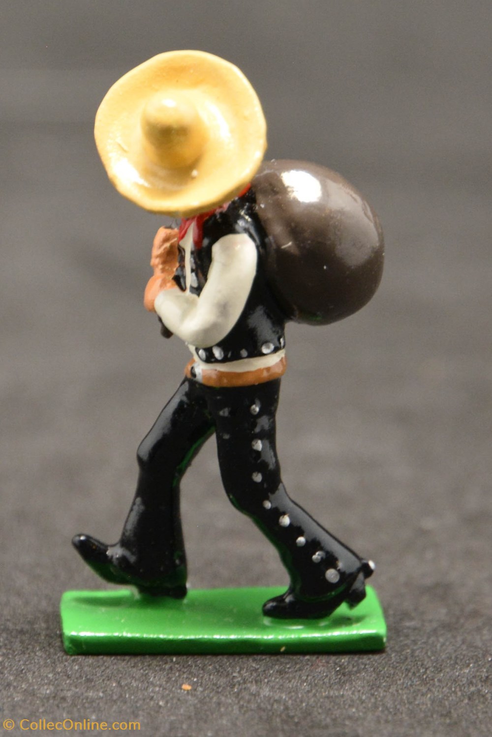 Moulinsart-Pixi - 2003 - Tintin en Amérique - Bandit figurines moulinsart pixi 2003 tintin en amerique bandit