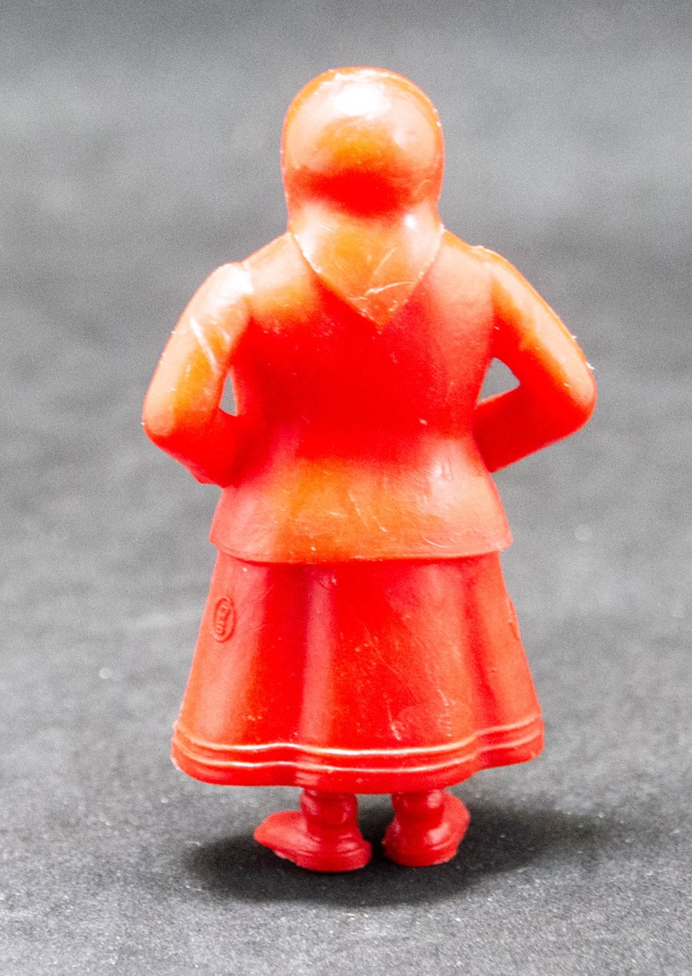 Belvision - 1973 - Madame Vlek - Rouge figurines belvision 1973 madame vlek rouge