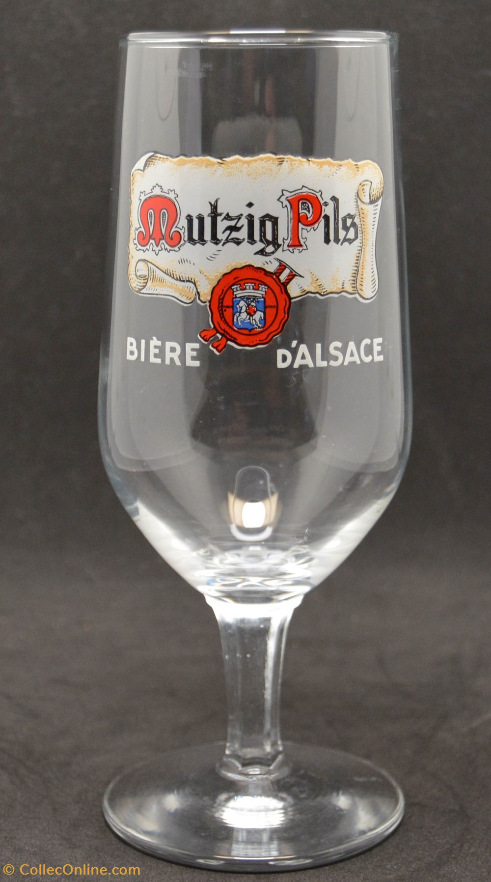 Mutzig Pils art de la table argenterie bistrot alimentation verres mutzig pils
