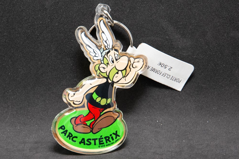 Porte-clé - Parc Astérix - 2013 - Astérix divers cles porte cle parc asterix 2013 asterix