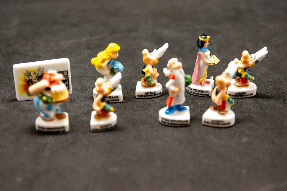 2021 - Série "Joyeux anniversaire Astérix" * Série divers feves 2021 serie joyeux anniversaire asterix serie