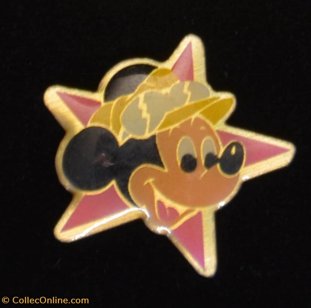 diver pin mickey 03