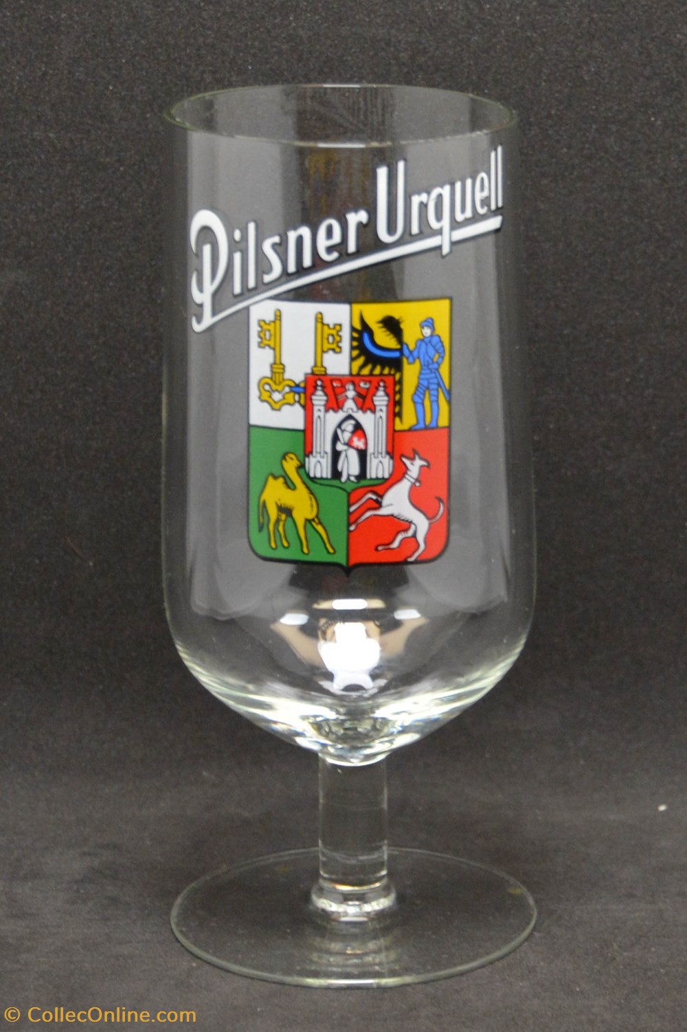 Pilsner Urquell art de la table argenterie bistrot alimentation verres pilsner urquell