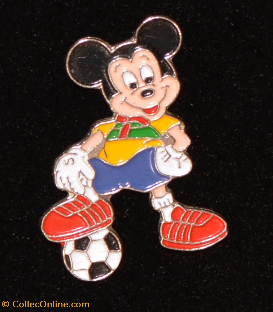 diver pin mickey 10