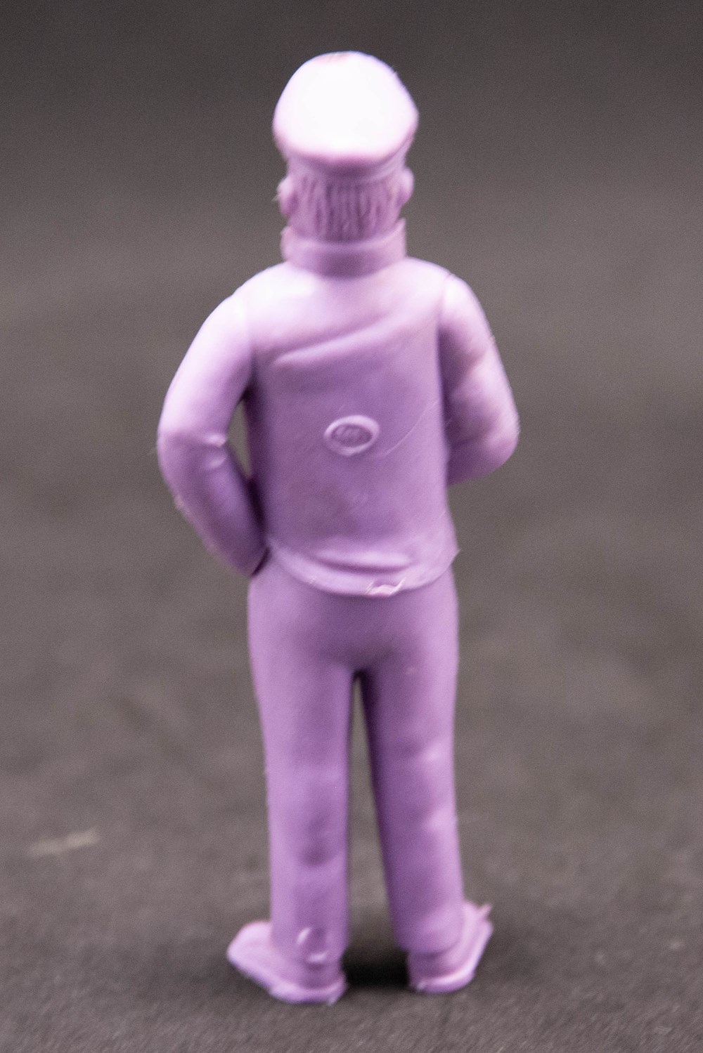 Belvision - 1973 - Capitaine Haddock monochrome - violet figurines belvision 1973 capitaine haddock monochrome violet