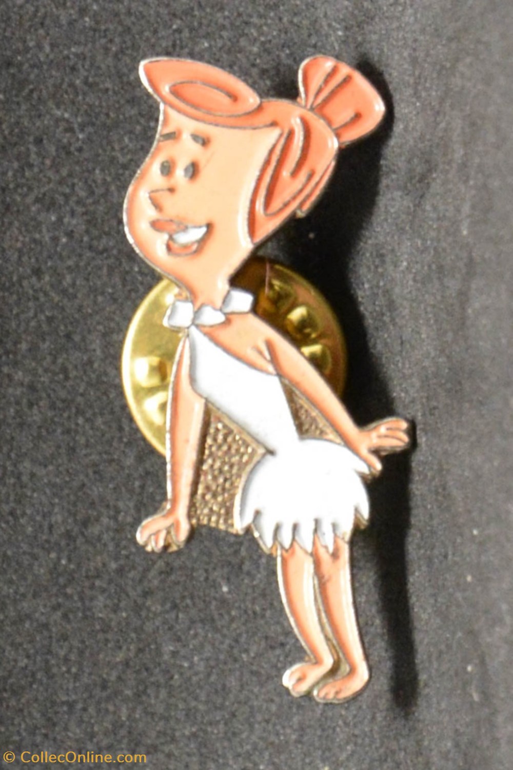 divers pin s badges pierrafeu 01