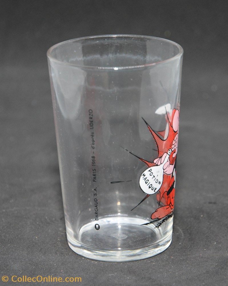 Série 005 - 1968 - Dargaud - Astérix art de la table argenterie verres serie 005 1968 dargaud asterix