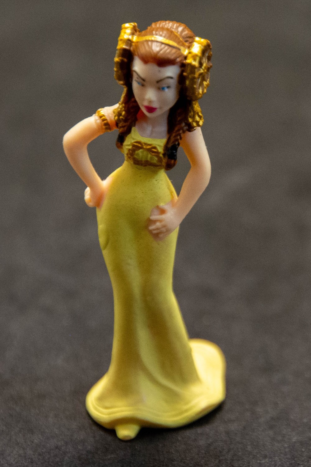 Tubo - 2008 - Astérix aux jeux olympiques - Princesse Irina figurines tubo 2008 asterix aux jeux olympiques princesse irina
