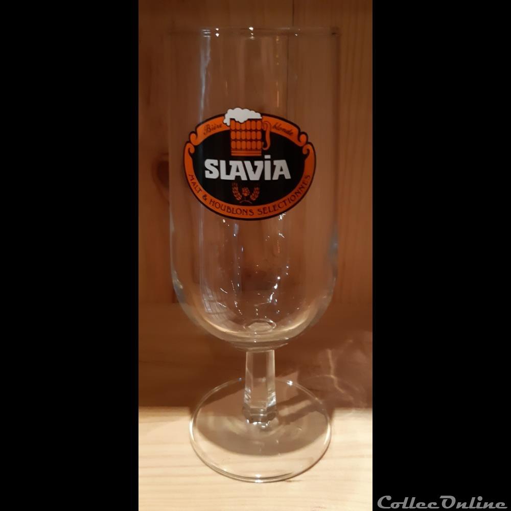 Slavia - 02 bistrot alimentation verre biere slavia 02