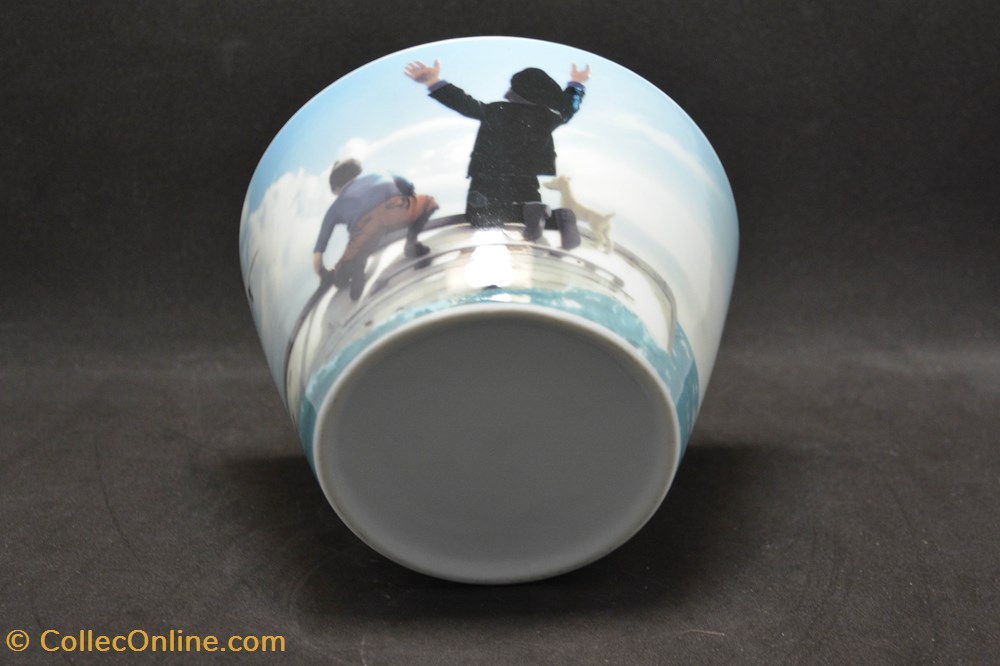 Série "Les aventures de Tintin" - 2011 - Bol- Tintin et Haddock sur un radeau 3 art la table argenterie service the cafe tasses mugs serie les aventures de tintin 2011 bol tintin et haddock sur un radeau