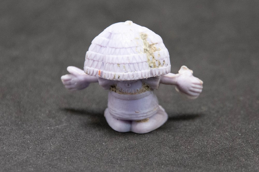 figurines bonbons dupont isigny 1969 24 violet clair numerobis