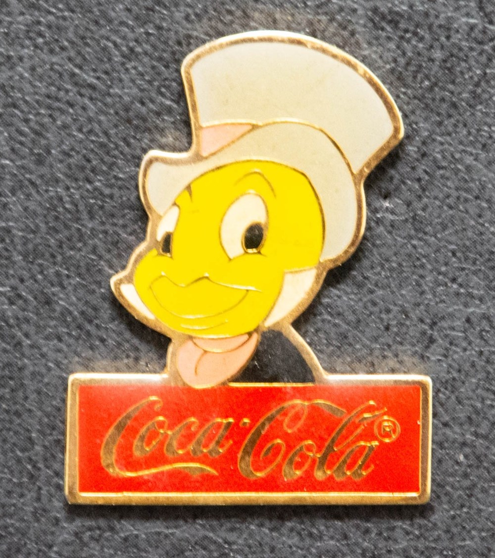 divers pin s badges coca cola jiminy cricket