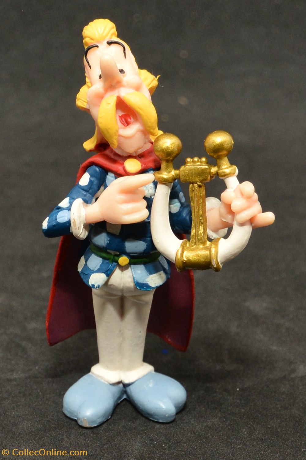 Plastoy - 2003 - 7cm - Assurancetourix figurines plastoy 2003 7cm assurancetourix