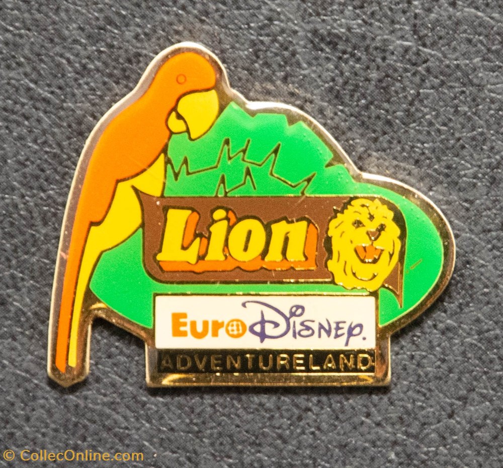 divers pin badges eurodisney lion