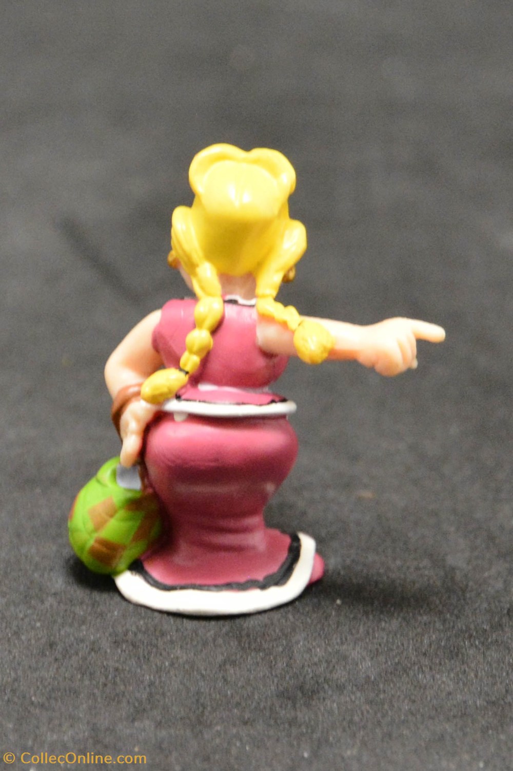 Plastoy - 2006 - 4 cm - Bonemine figurines plastoy 2006 4 cm bonemine