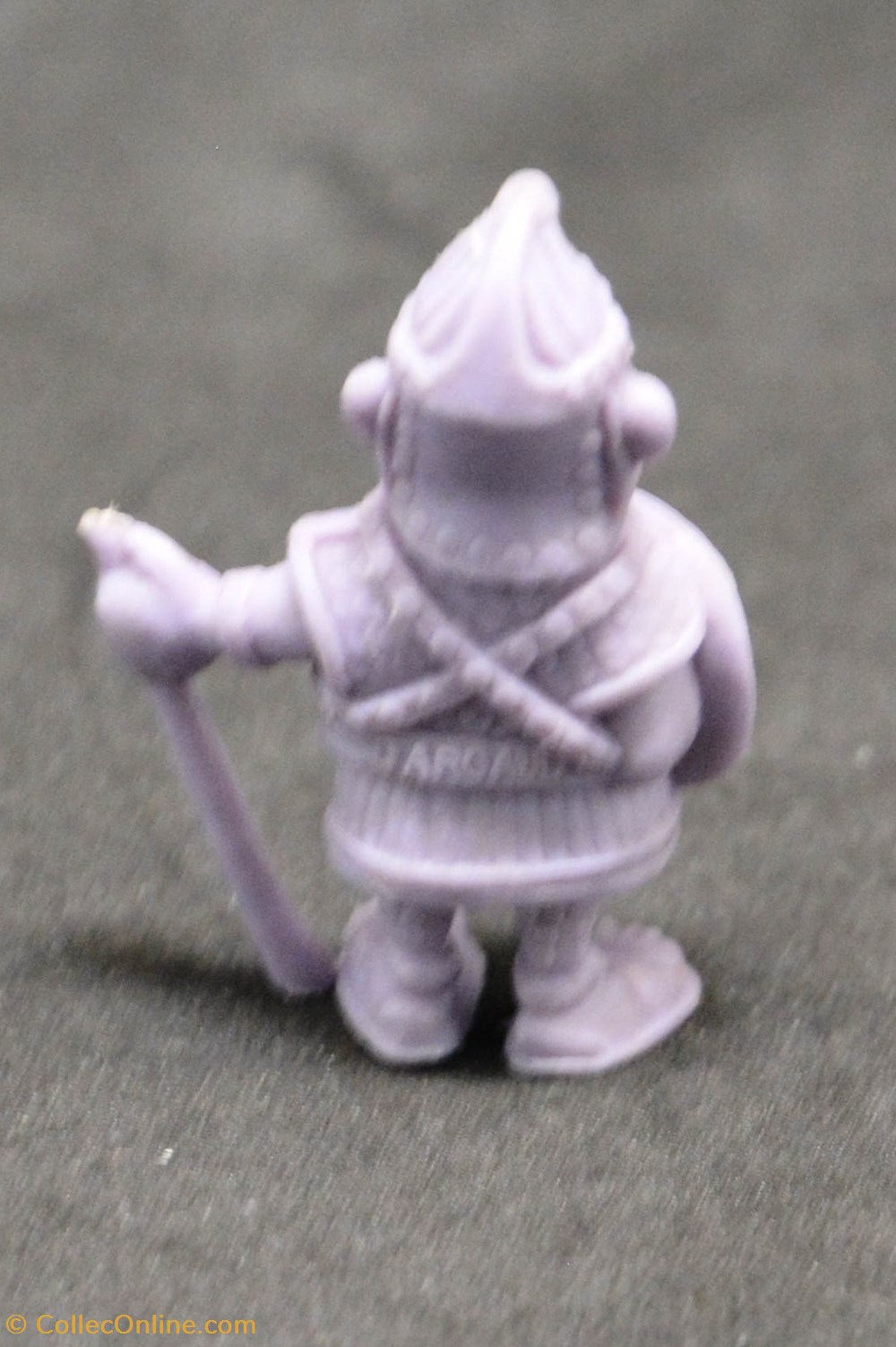 Bonbons Dupont d'Isigny - 1969 - 29 - Violet - Soldat égyptien figurines bonbons dupont isigny 1969 29 violet soldat egyptien