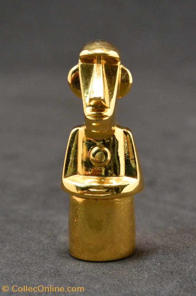 jeux jouet tintin et le piege du totem dhor version luxe totem dhor